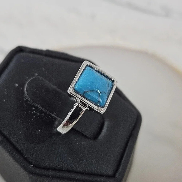 Blue Earth Square Adjustable Fashion Ring A50 - Picture 2 of 6